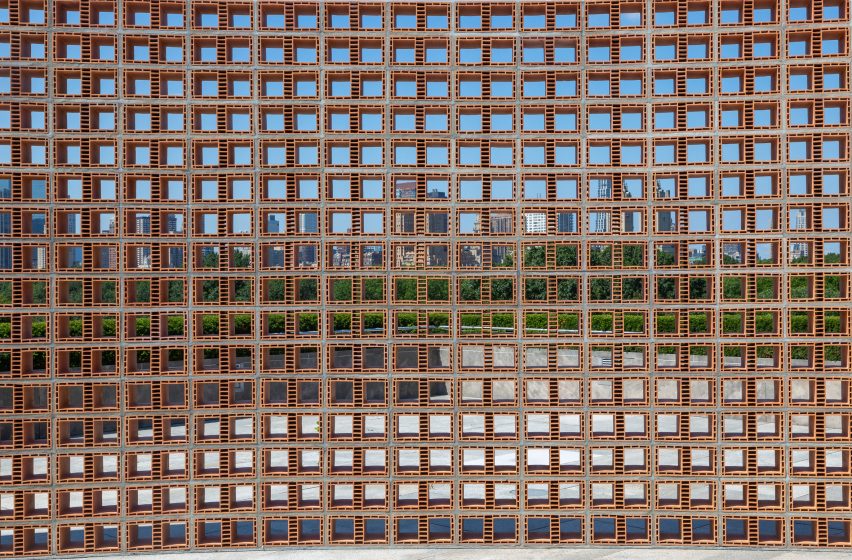 Lattice Detour by Hector Zamora