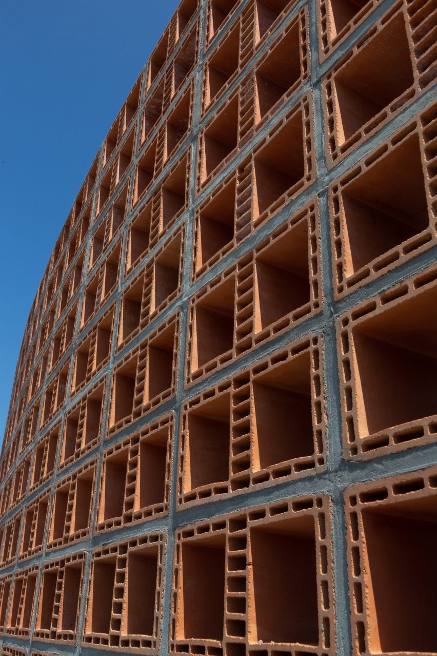 Lattice Detour by Hector Zamora