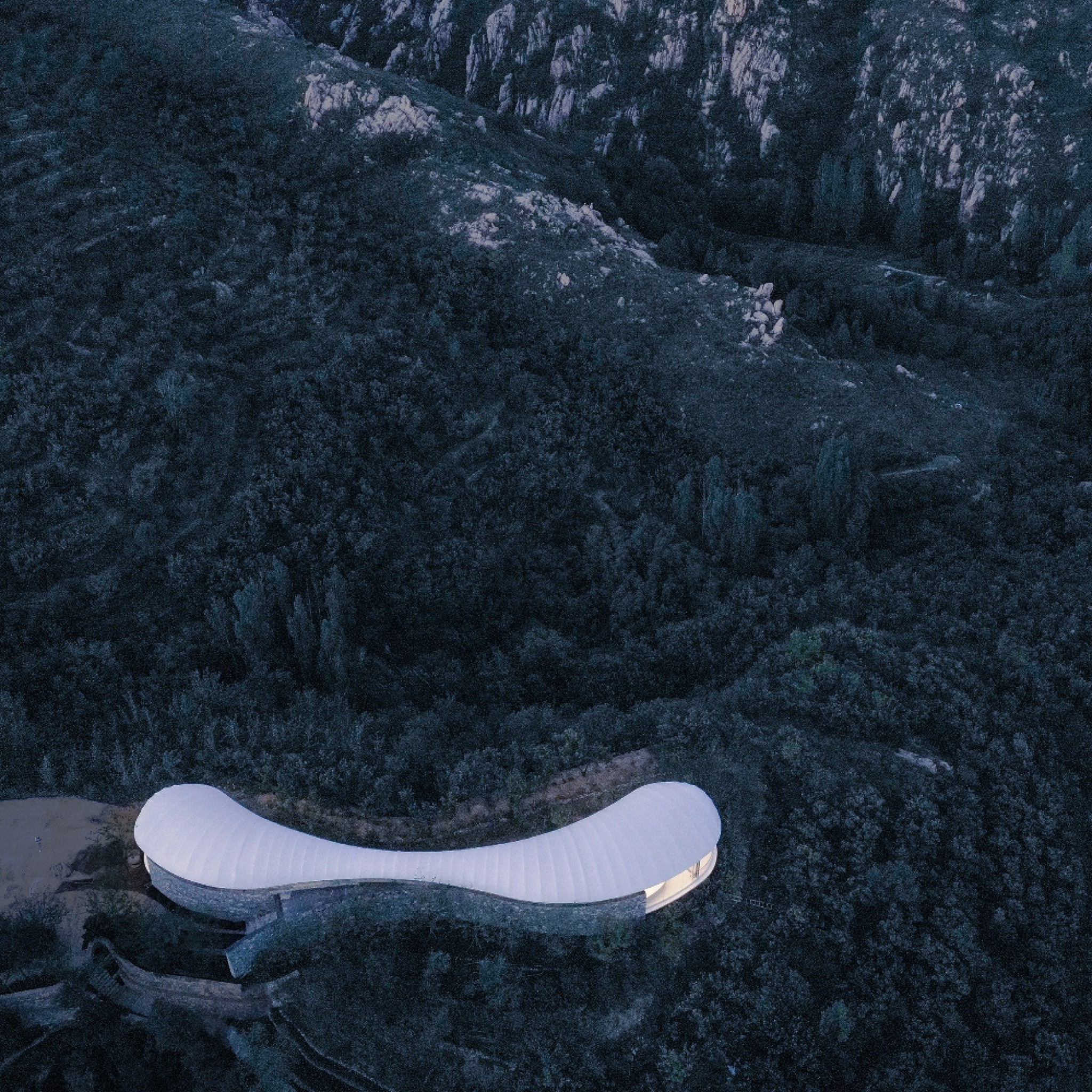 Jiunvfeng Study on Mount Tai by Gad Line+ Studio