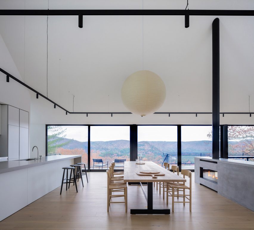 Ledge House by Desai Chia Architecture