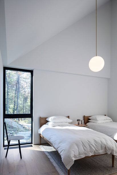 Ledge House by Desai Chia Architecture