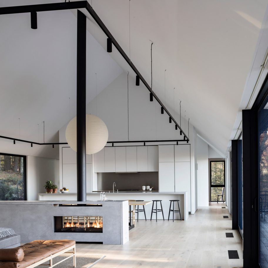 Ledge House by Desai Chia Architecture