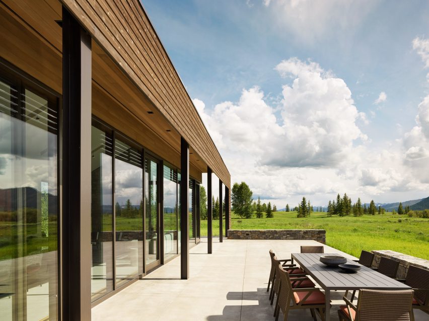 Lone Pine Residence by CLB Architects