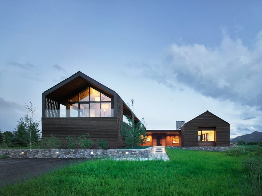 Lone Pine Residence by CLB Architects