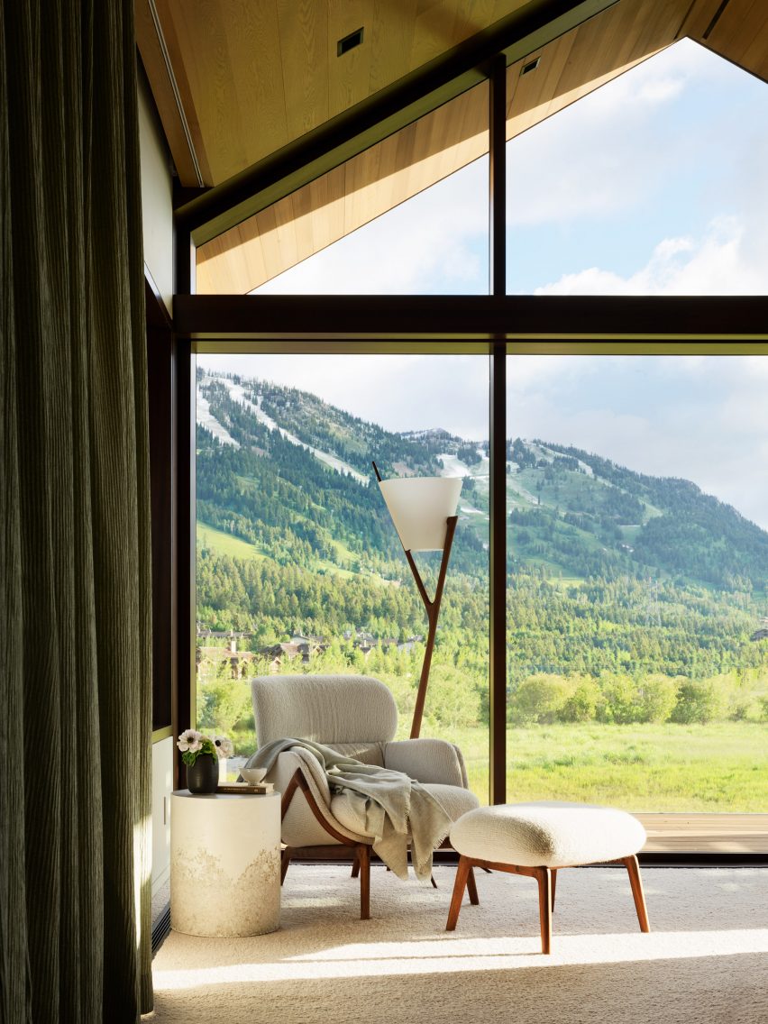 Lone Pine Residence by CLB Architects