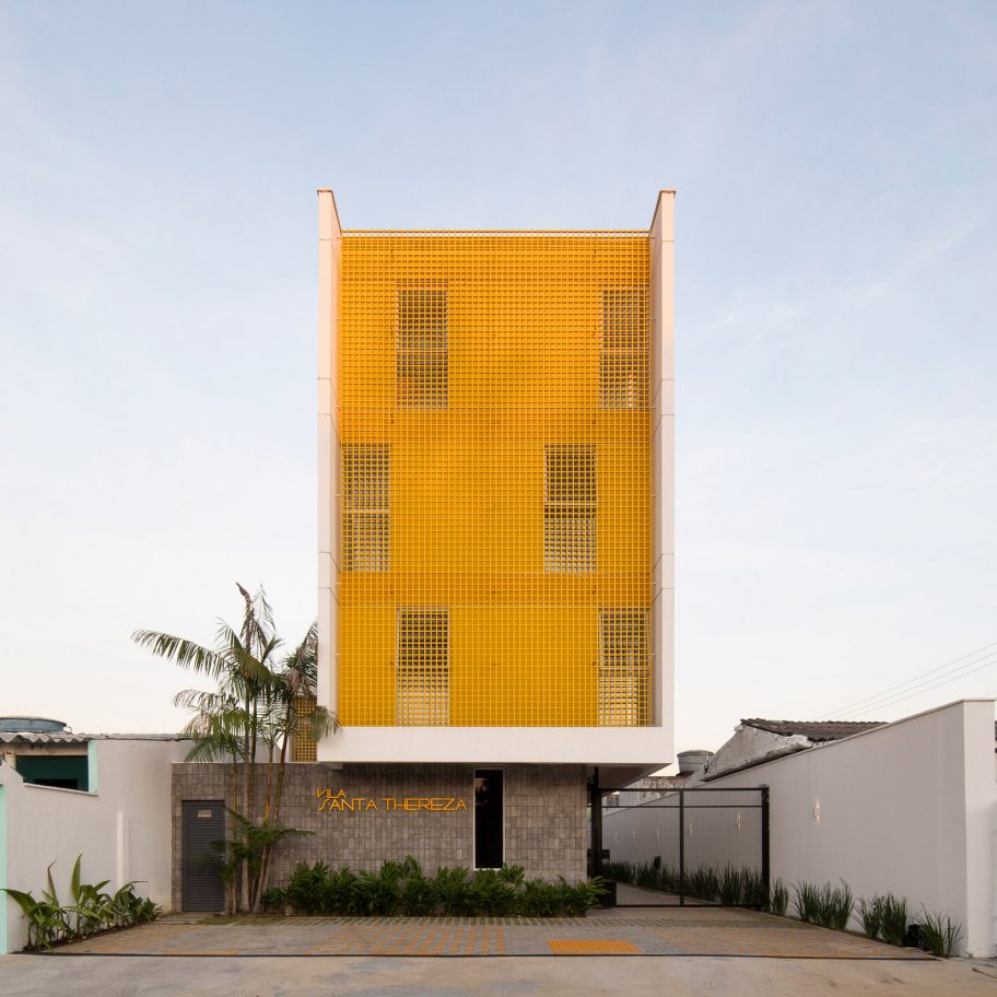 Manga Vila Santa Thereza by Laurent Troost Architectures