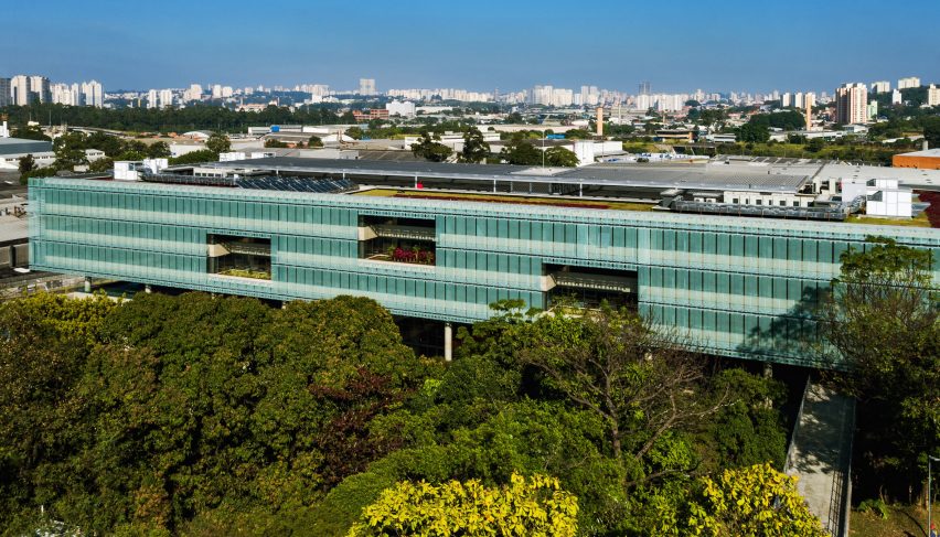 Natura Headquarters by Dal Pian Arquitetos