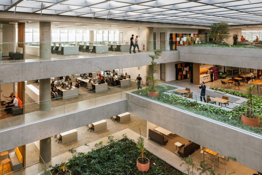 Natura Headquarters by Dal Pian Arquitetos