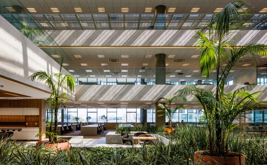 Natura Headquarters by Dal Pian Arquitetos