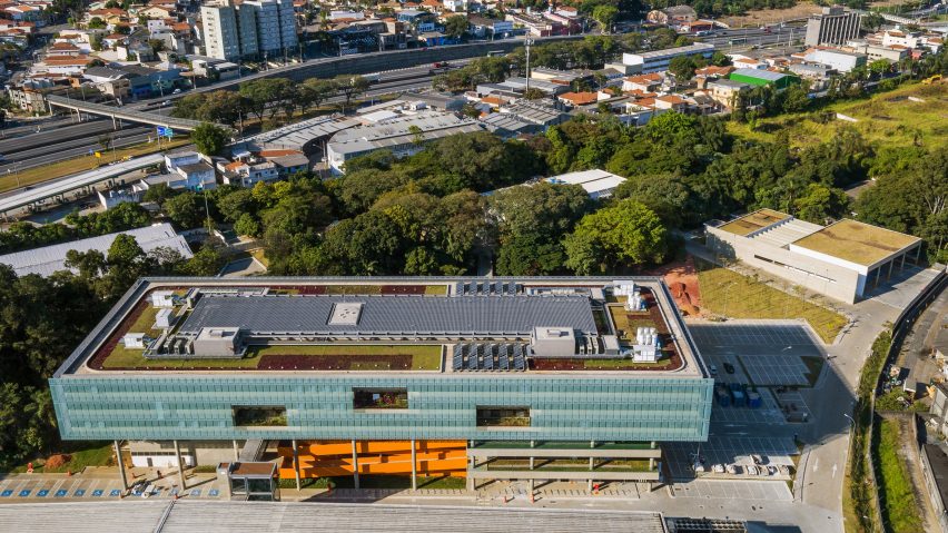Natura Headquarters by Dal Pian Arquitetos