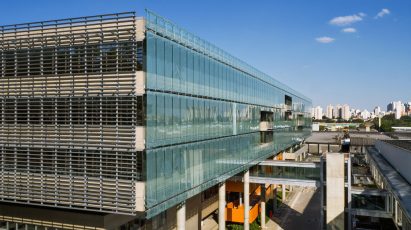 Natura Headquarters by Dal Pian Arquitetos