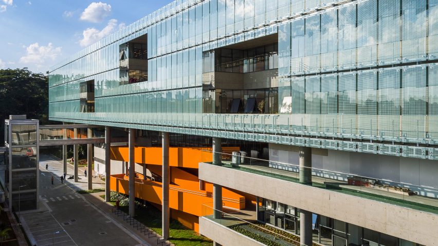 Natura Headquarters by Dal Pian Arquitetos