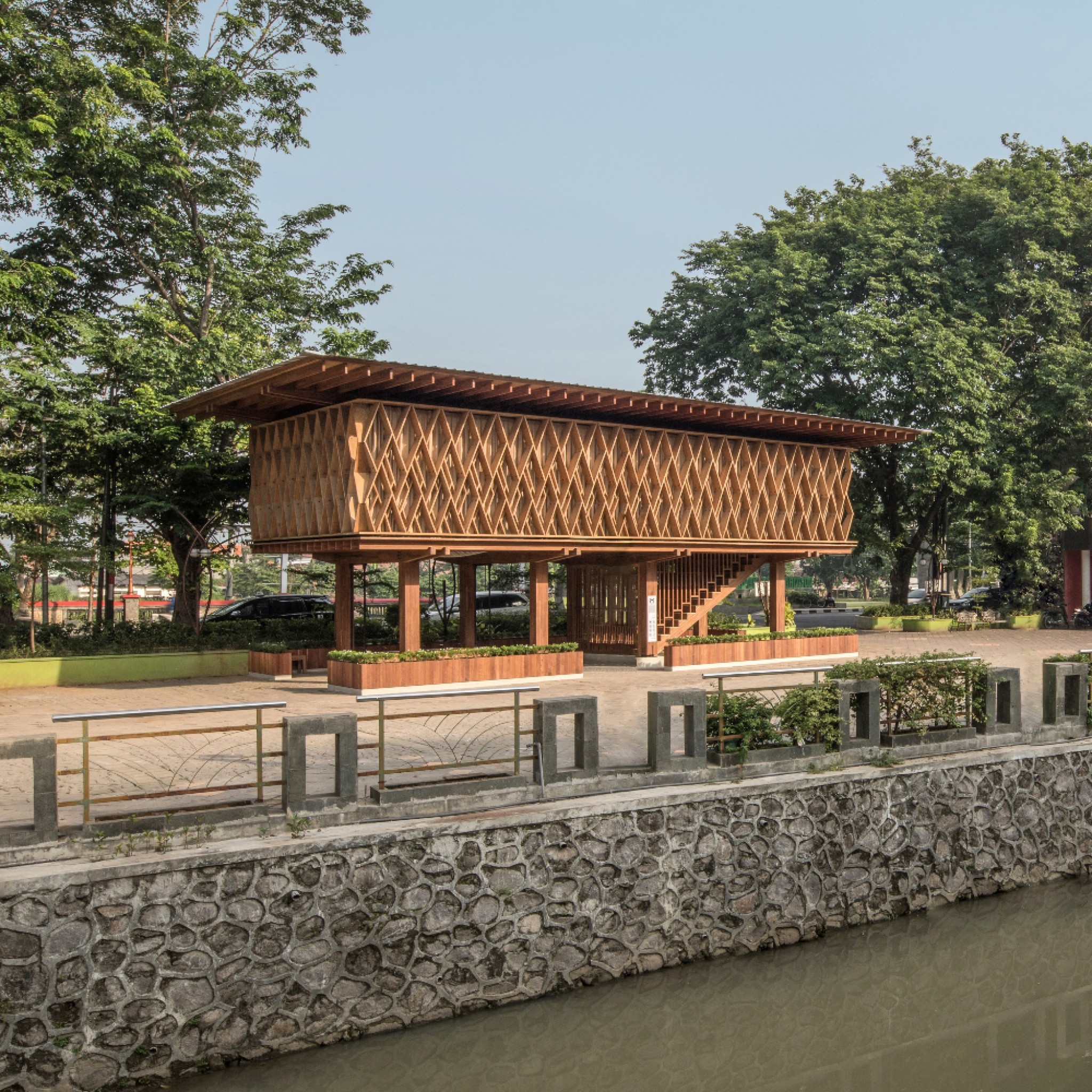 Microlibrary Warak Kayu by Shau