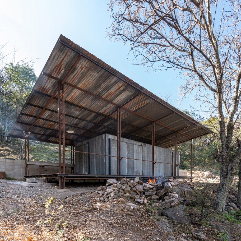 Refugio en La Paisanita by STC Arquitectos