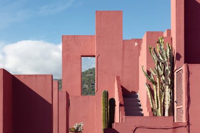 Sebastian Weiss photographs Ricardo Bofill's La Muralla Roja