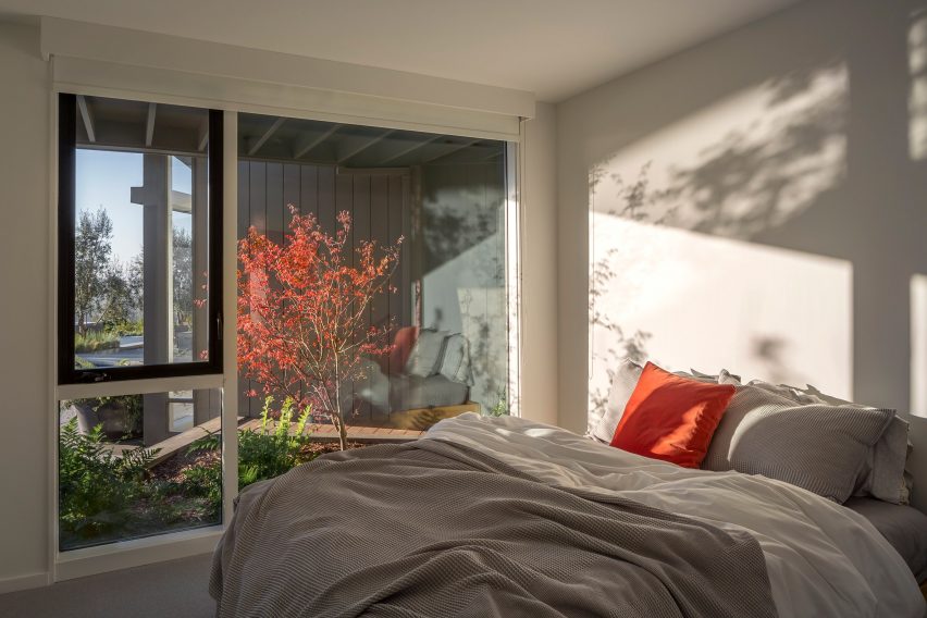 Ridgewood by Framestudio
