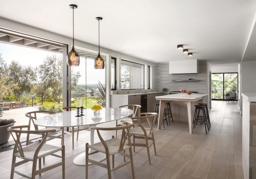 Ridgewood by Framestudio