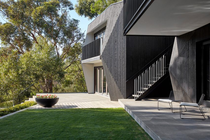 River House by Simon Pole