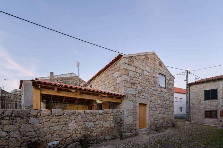 Rural House in Portugal by HBG Architects