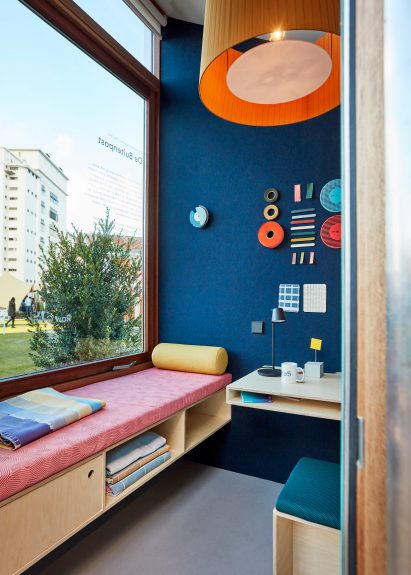 Tiny Offices by Dutch Invertuals