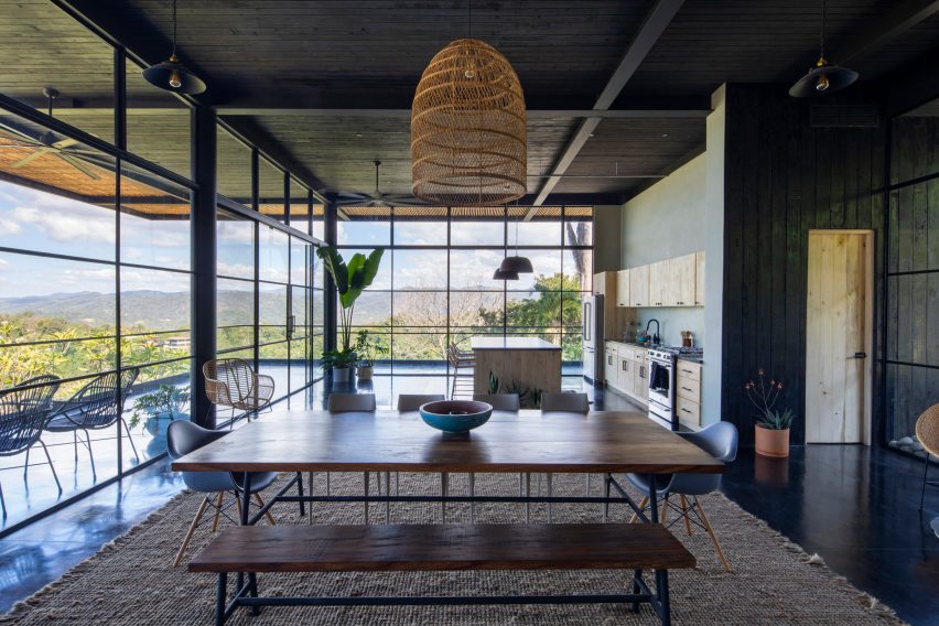 Tres Amores by Studio Saxe