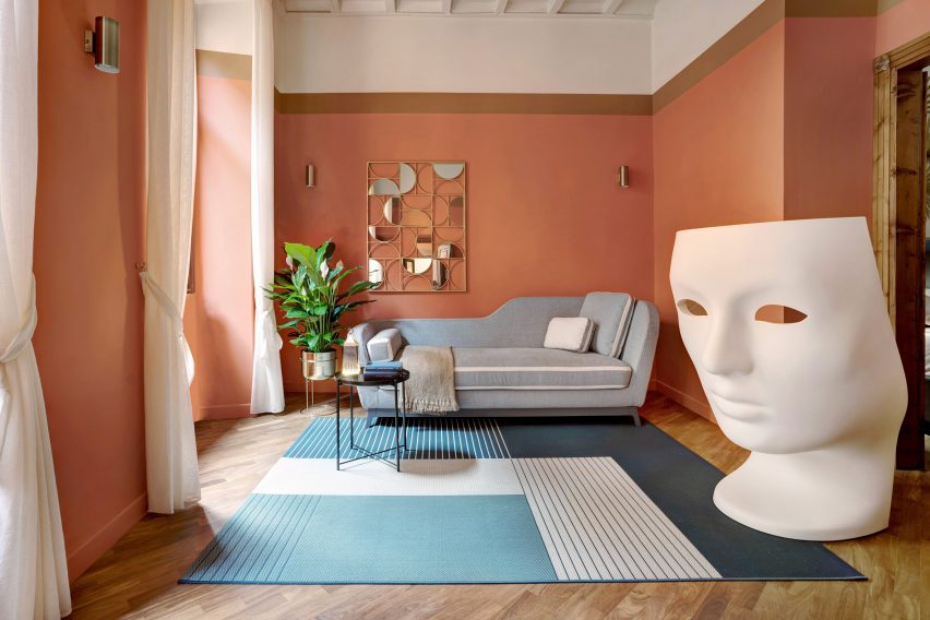 Trevi House apartment in Rome designed by Studio Venturoni