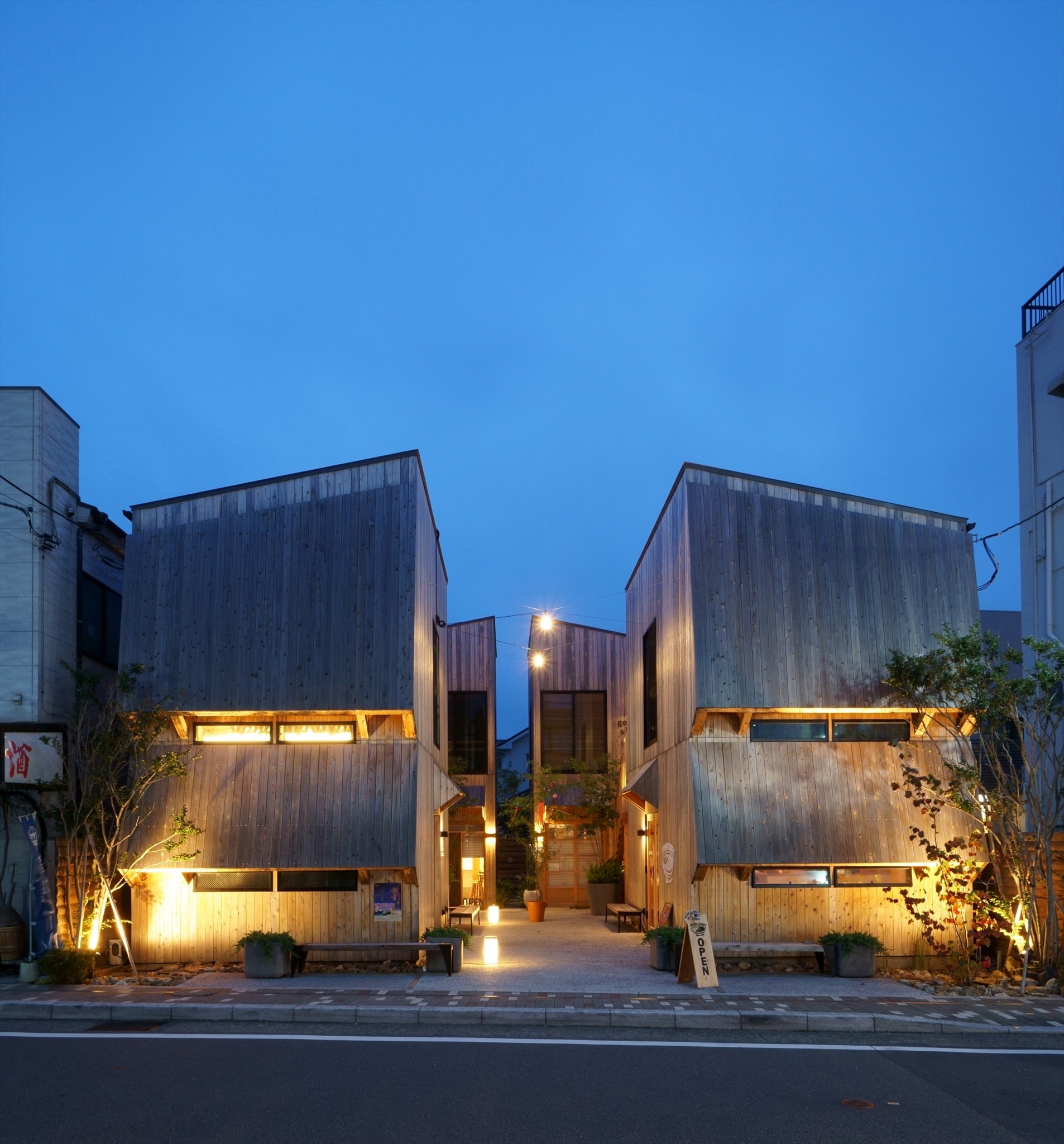 Kamakura Sasameza by Yuji Tanabe Architects
