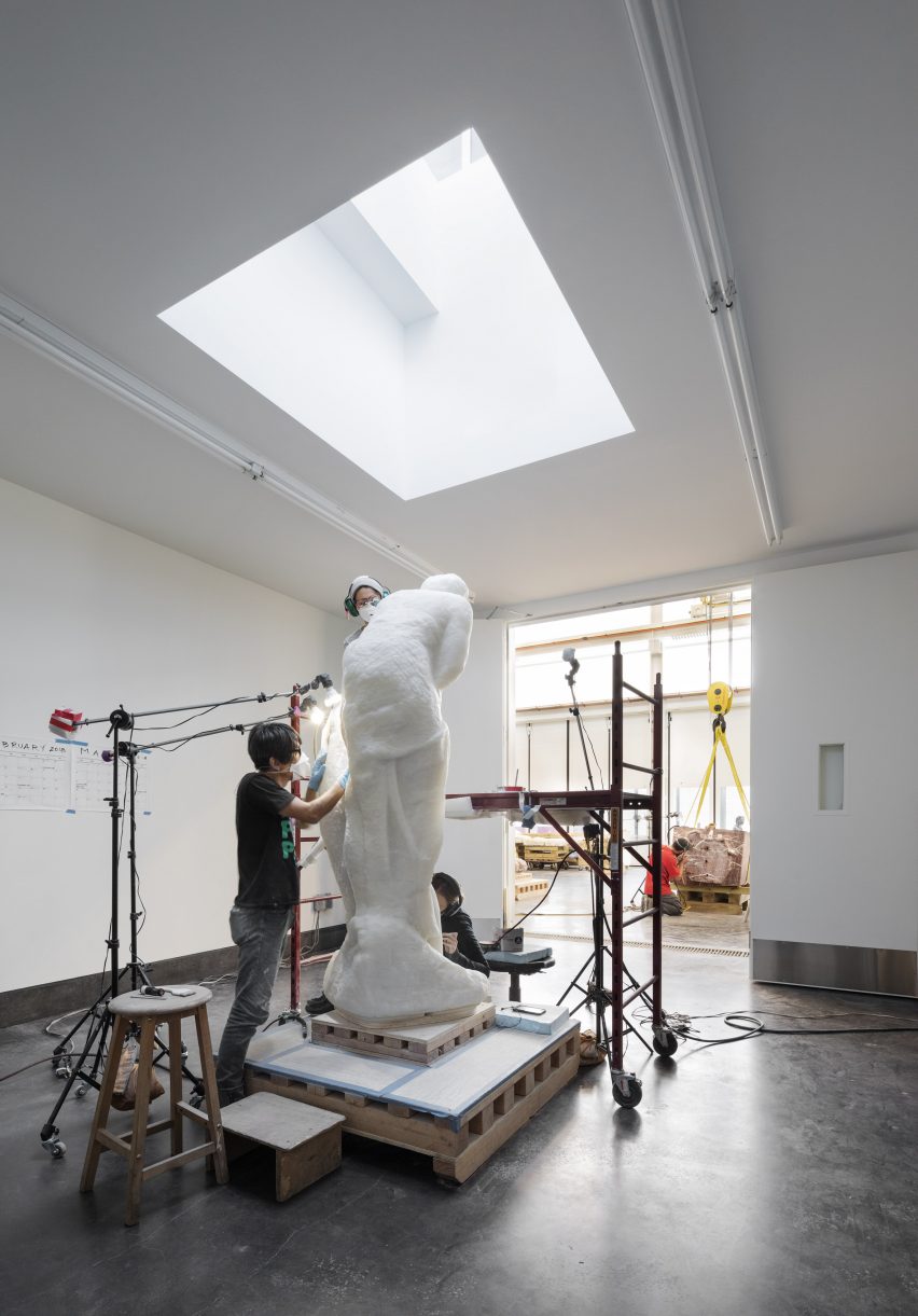 Barry X Ball studio by Andrew Berman Architect