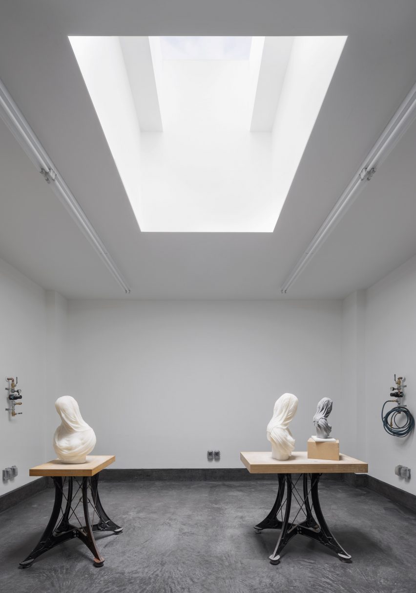 Barry X Ball studio by Andrew Berman Architect