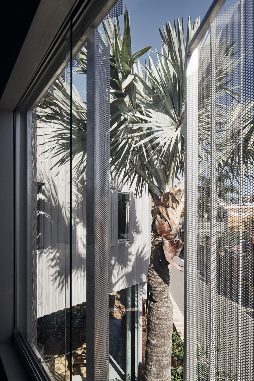 Bismarck House by Andrew Burges Architects in Bondi, Sydney