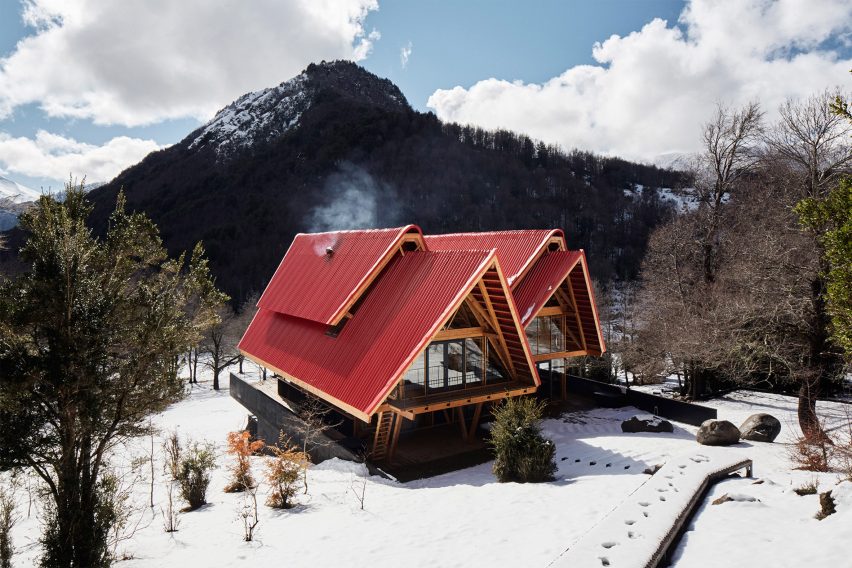 Casa Malalcahuello by GAAA