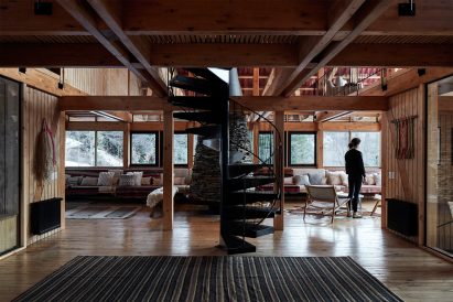 Inside Casa Malalcahuello by GAAA