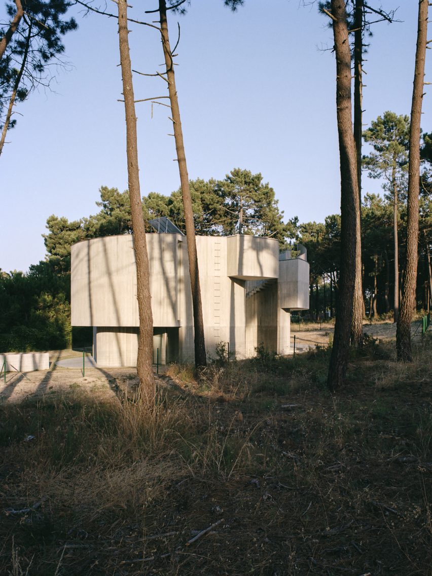 Exterior of Trefoil House by Double O Studio