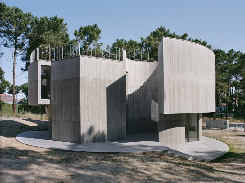 Exterior of Trefoil House by Double O Studio