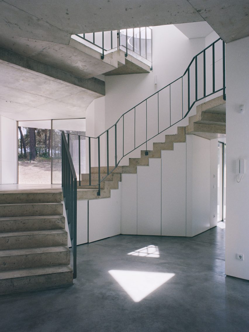 Staircase of Trefoil House by Double O Studio