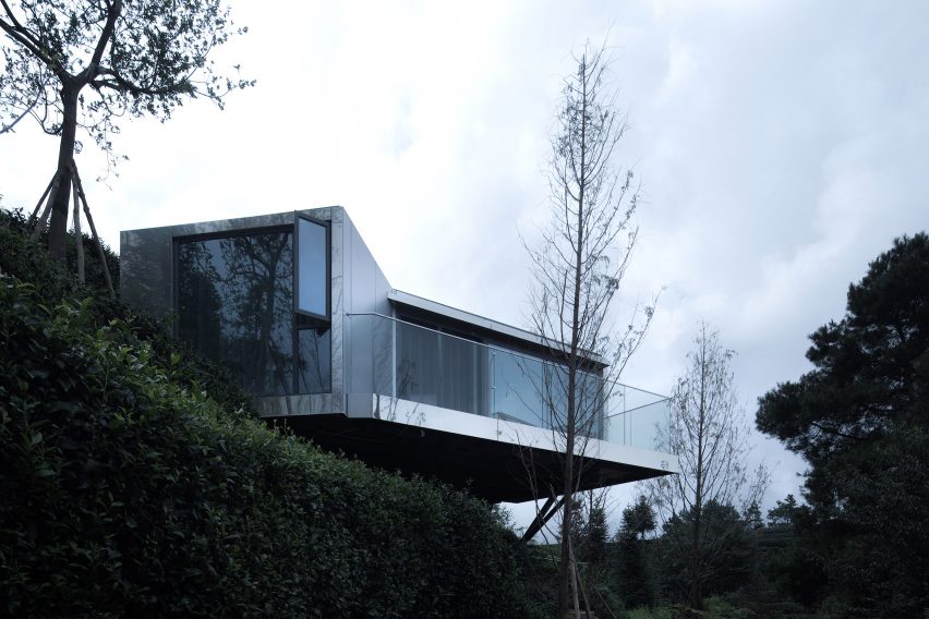 Mirrored cabins designed by Interior views of a cabin by Wiki World and Advanced Architecture Lab in China