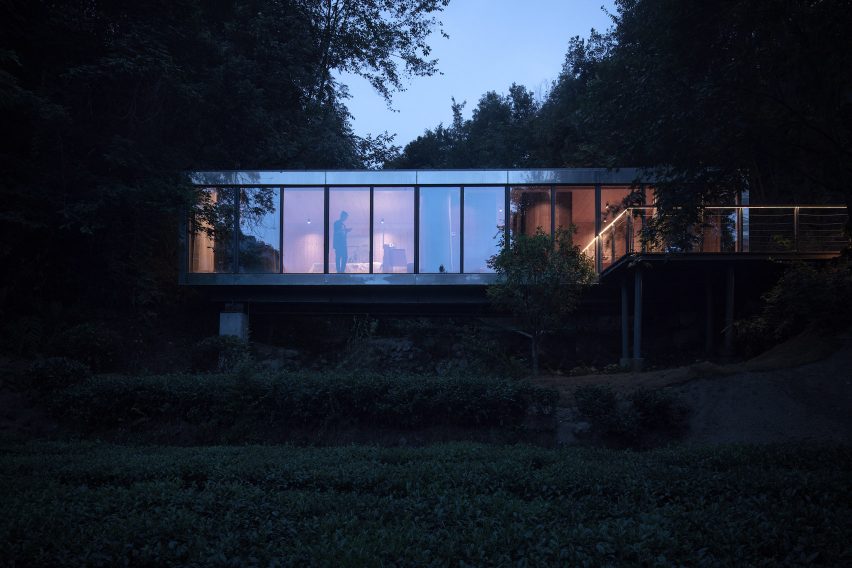 A cabin at by Wiki World and Advanced Architecture Lab