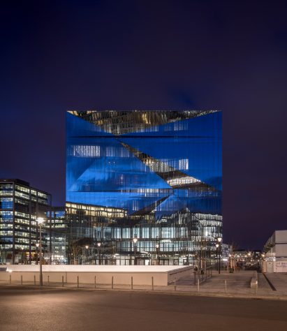 Berlin Cube office block in Washingtonplatz by 3XN