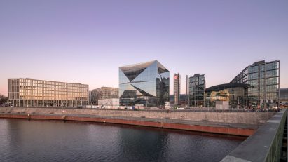 Berlin Cube office block in Washingtonplatz by 3XN