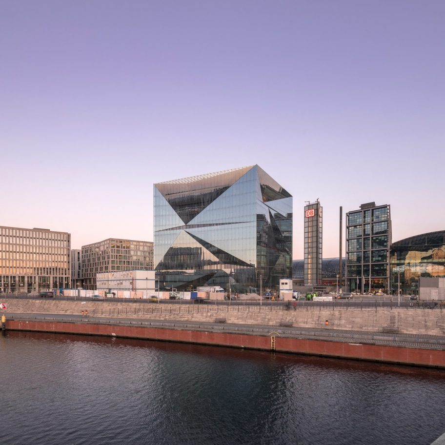 Berlin Cube office block in Washingtonplatz by 3XN