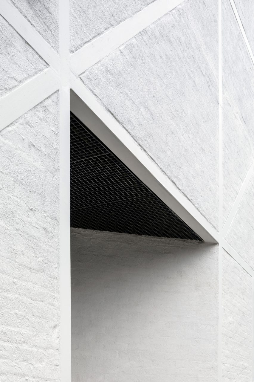 Ditton Hill House by Surman Weston in Surbiton