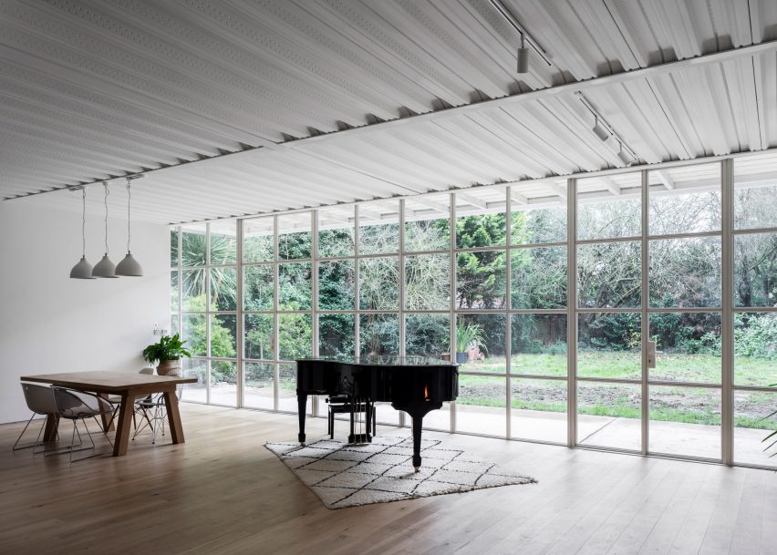 Ditton Hill House by Surman Weston in Surbiton