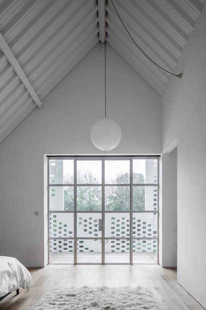 Ditton Hill House by Surman Weston in Surbiton