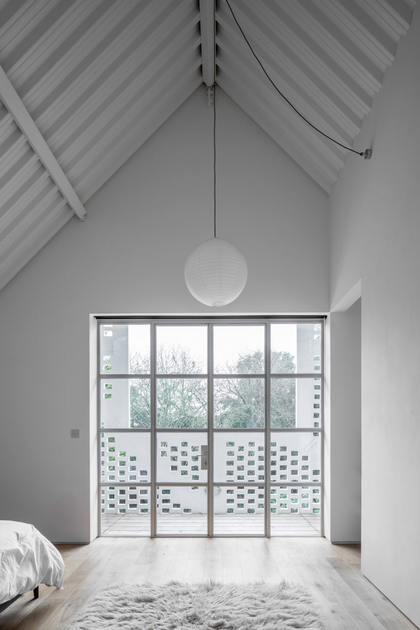 Ditton Hill House by Surman Weston in Surbiton