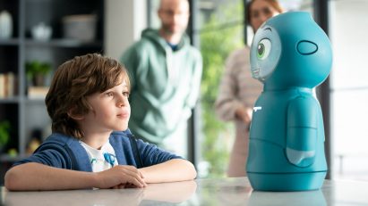 Moxie smart robot for teaching children by Embodied