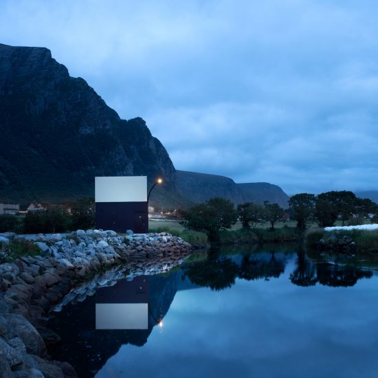 Farstadsanden beach toilet by Rever & Drage