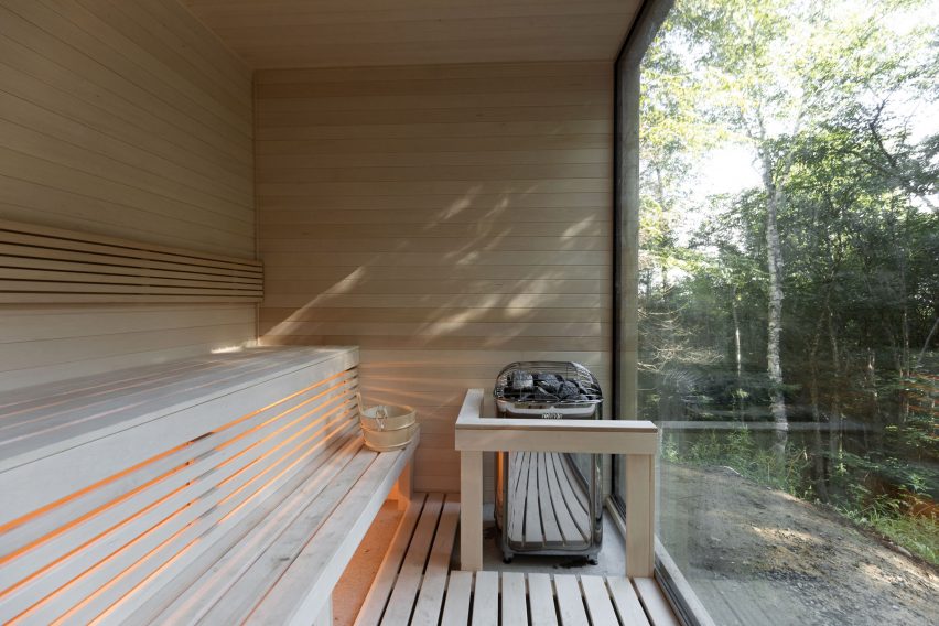 Hinterhouse sauna by Ménard Dworkind