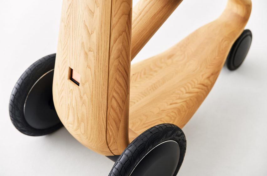 Mikiya Kobayashi designs electric ILY-Ai scooter made from wood