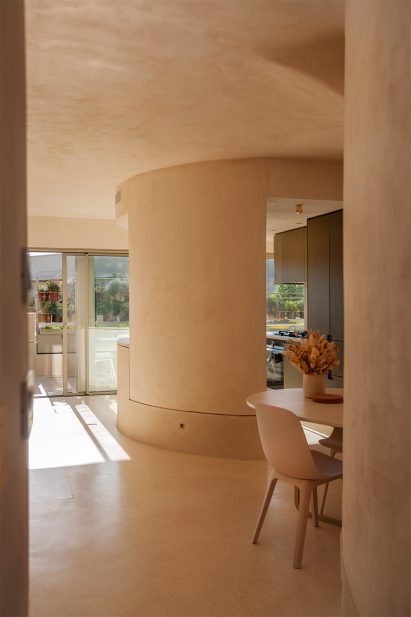 Jaffa Roofhouse by Gitai Architects