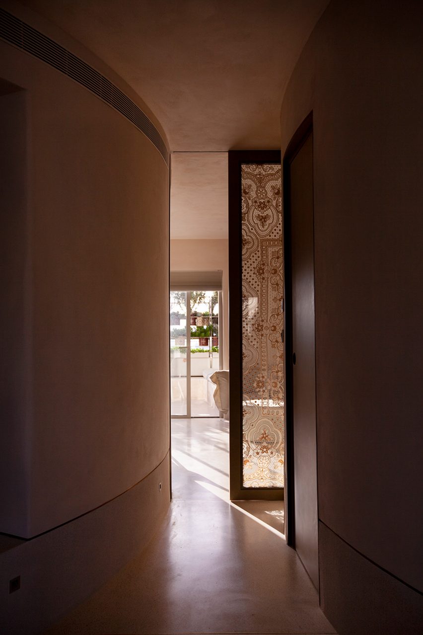 Jaffa Roofhouse by Gitai Architects